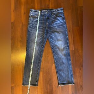 Mens AMERICAN EAGLE Airflex + Jeans.